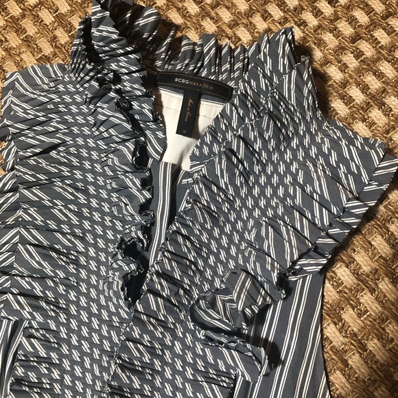 BCBG Maxazria Women’s Size 12 Sleeveless Ruffle Knee Length Dress - Picture 5 of 12